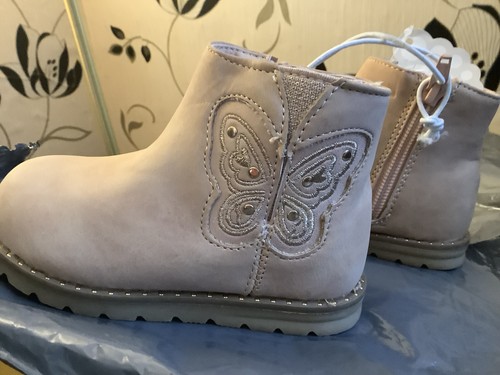 First walkers boots size - boots, 6